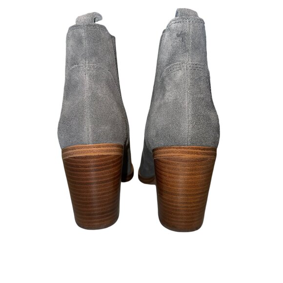 Like new! Marc Fisher LTD Gadri Pointed Toe Pull On Gray Suede Bootie Si… - Picture 3 of 8